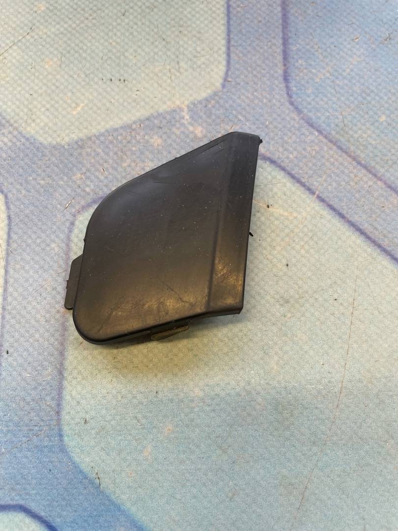 Ford Focus III (2011-) для Заглушка буксировочного крюка Ford Focus III (2011-) для Заглушка буксировочного крюка