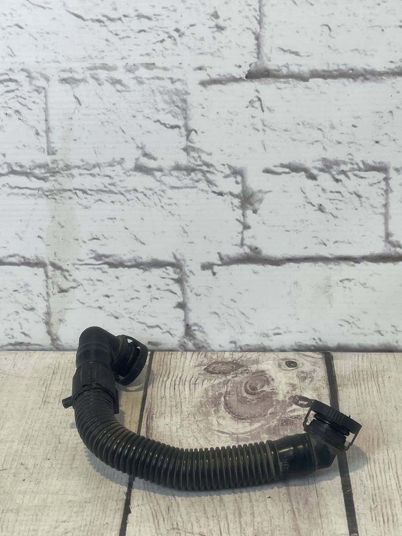 Skoda Roomster (2006-2015) для Трубка картерных газов Skoda Roomster (2006-2015) для Трубка картерных газов