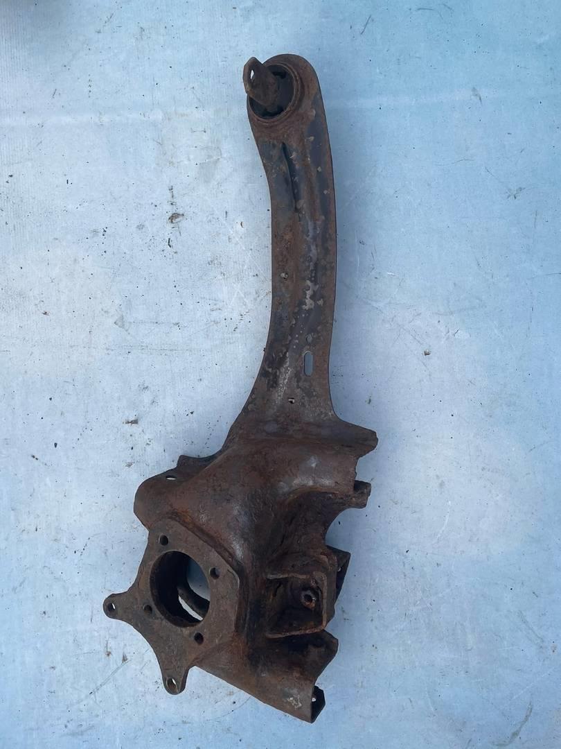 Mazda 3 BK (2002-2009) для Рычаг задний правый продольный Mazda 3 BK (2002-2009) для Рычаг задний правый продольный