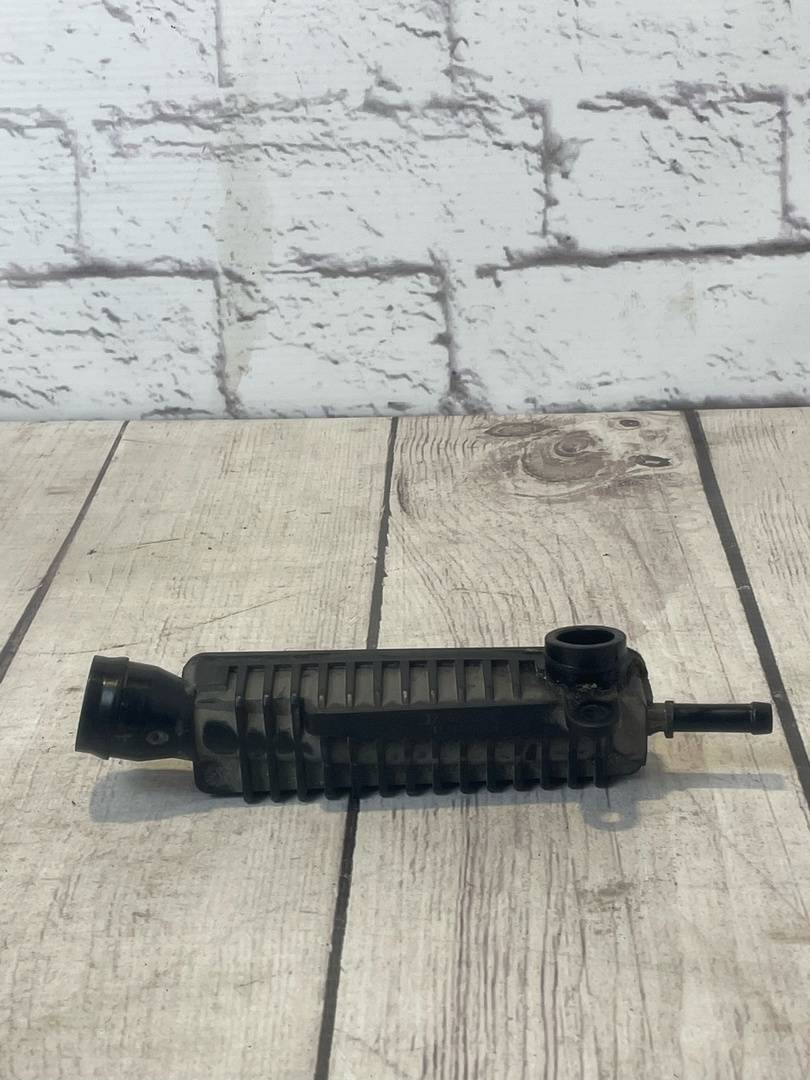 Skoda Roomster (2006-2015) для Трубка картерных газов Skoda Roomster (2006-2015) для Трубка картерных газов