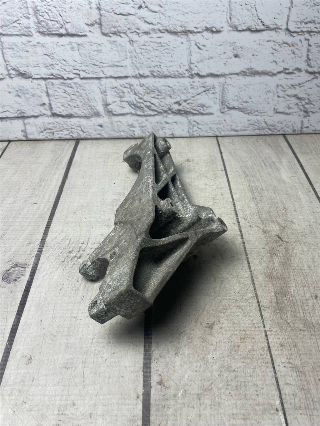 Opel Antara (2009-2015) для Кронштейн генератора Opel Antara (2009-2015) для Кронштейн генератора