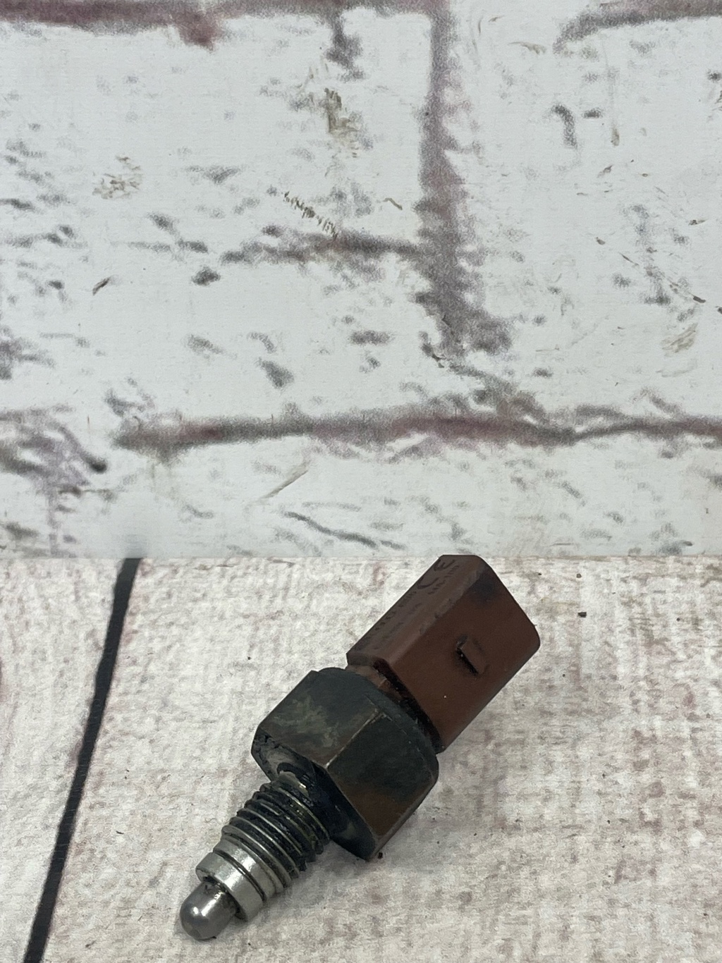 Audi A1 (2010-) для Датчик включения заднего хода