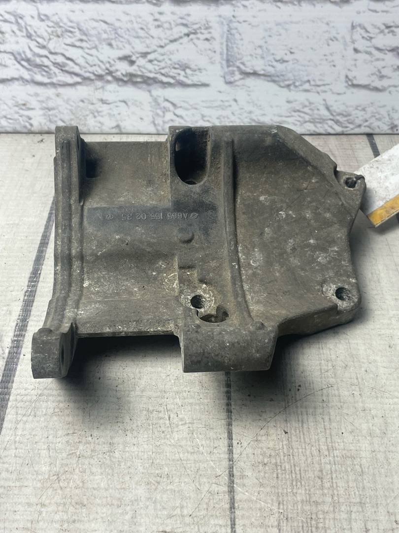 Ssang-Yong Raxton 1 (2001-2006) для Кронштейн генератора Ssang-Yong Raxton 1 (2001-2006) для Кронштейн генератора