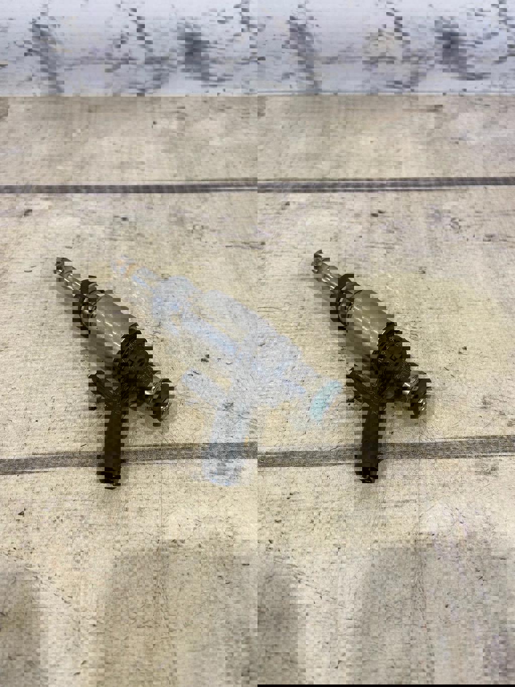 VW Tiguan 2 Рест (2021-2024) для Форсунка топливная бензиновая