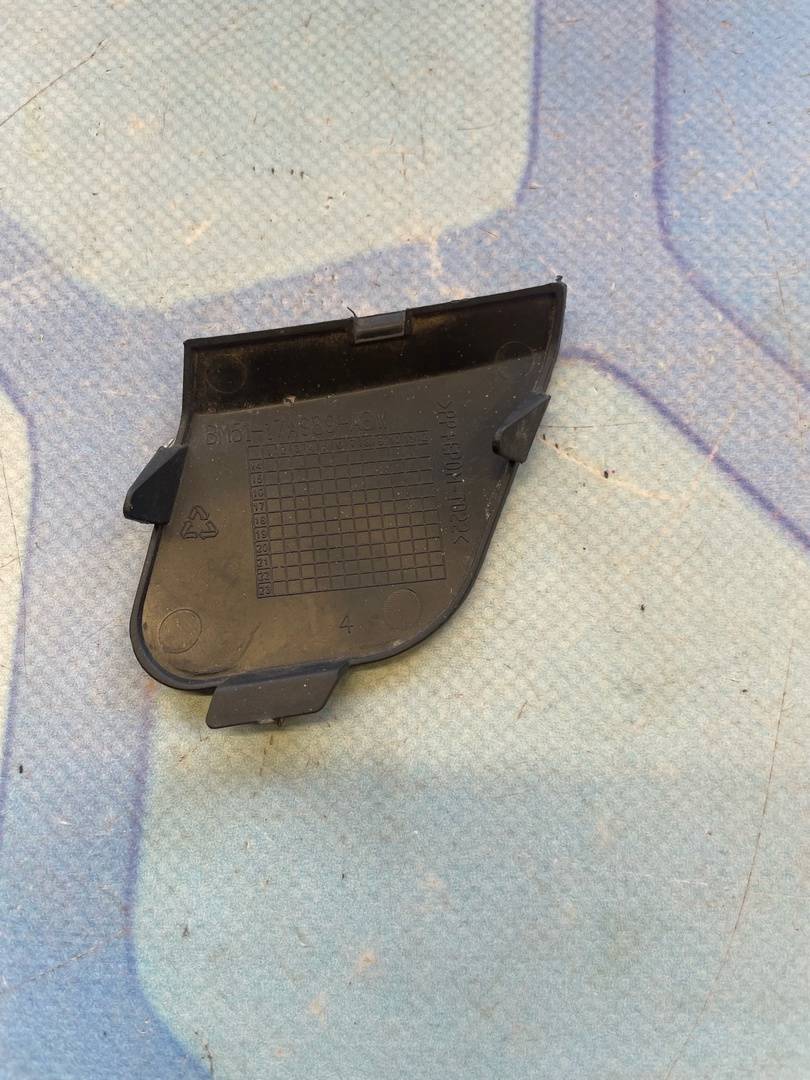 Ford Focus III (2011-) для Заглушка буксировочного крюка Ford Focus III (2011-) для Заглушка буксировочного крюка