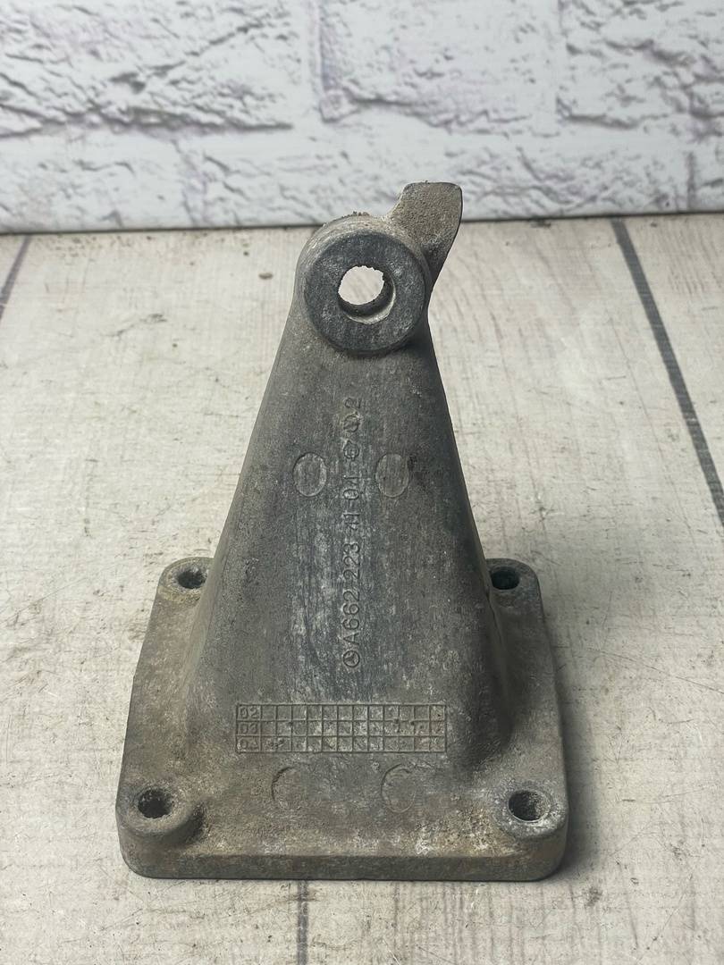 Ssang-Yong Raxton 1 (2001-2006) для Кронштейн двигателя Ssang-Yong Raxton 1 (2001-2006) для Кронштейн двигателя