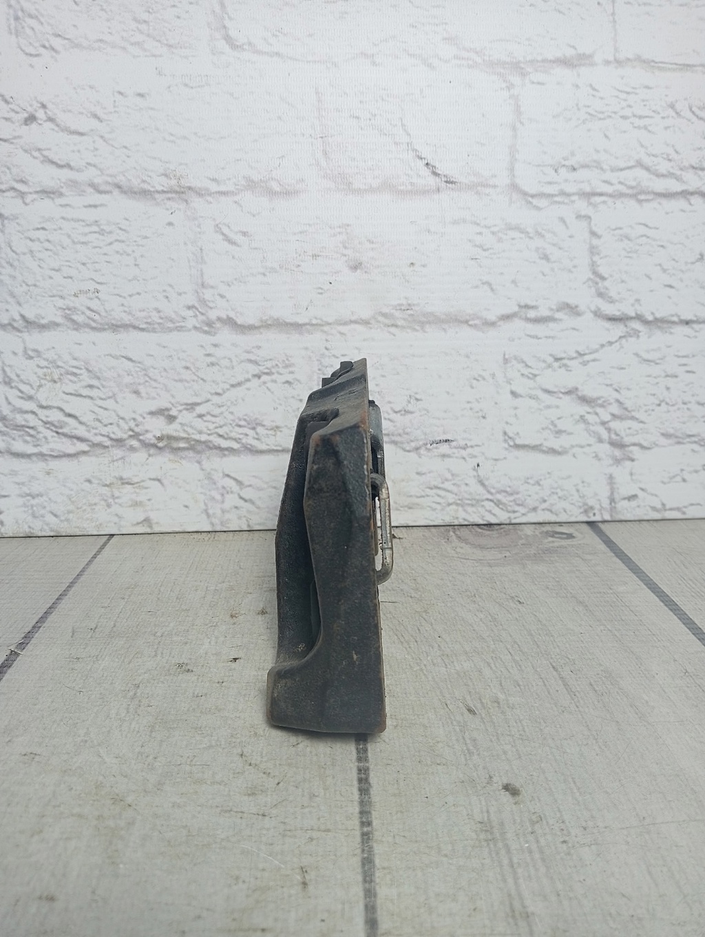 Land Rover Range Rover Evoque (2011-2018) для Противовес (Амортизатор динамический) Land Rover Range Rover Evoque (2011-2018) для Противовес (Амортизатор динамический)