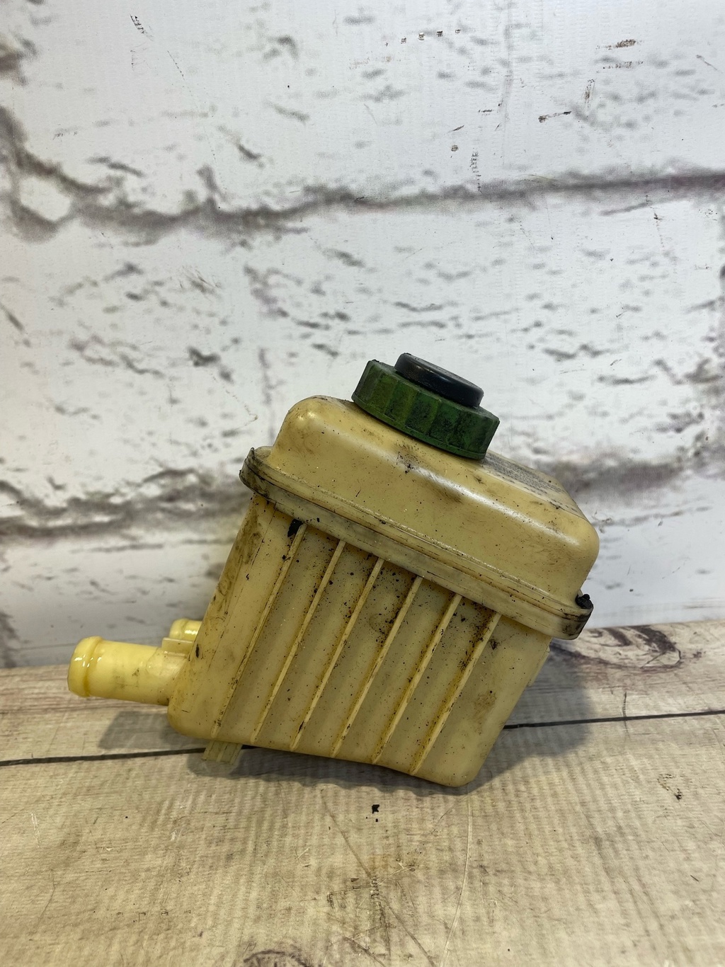 Audi Q7 / 4L (2005-2015) для Бачок гидроусилителя руля