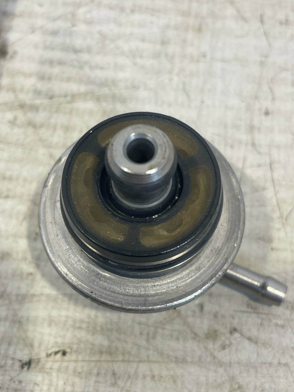 Skoda Octavia / 8 A4 1U- / (2000-2011) для Регулятор давления топлива Skoda Octavia / 8 A4 1U- / (2000-2011) для Регулятор давления топлива