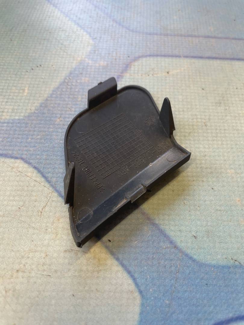 Ford Focus III (2011-) для Заглушка буксировочного крюка Ford Focus III (2011-) для Заглушка буксировочного крюка