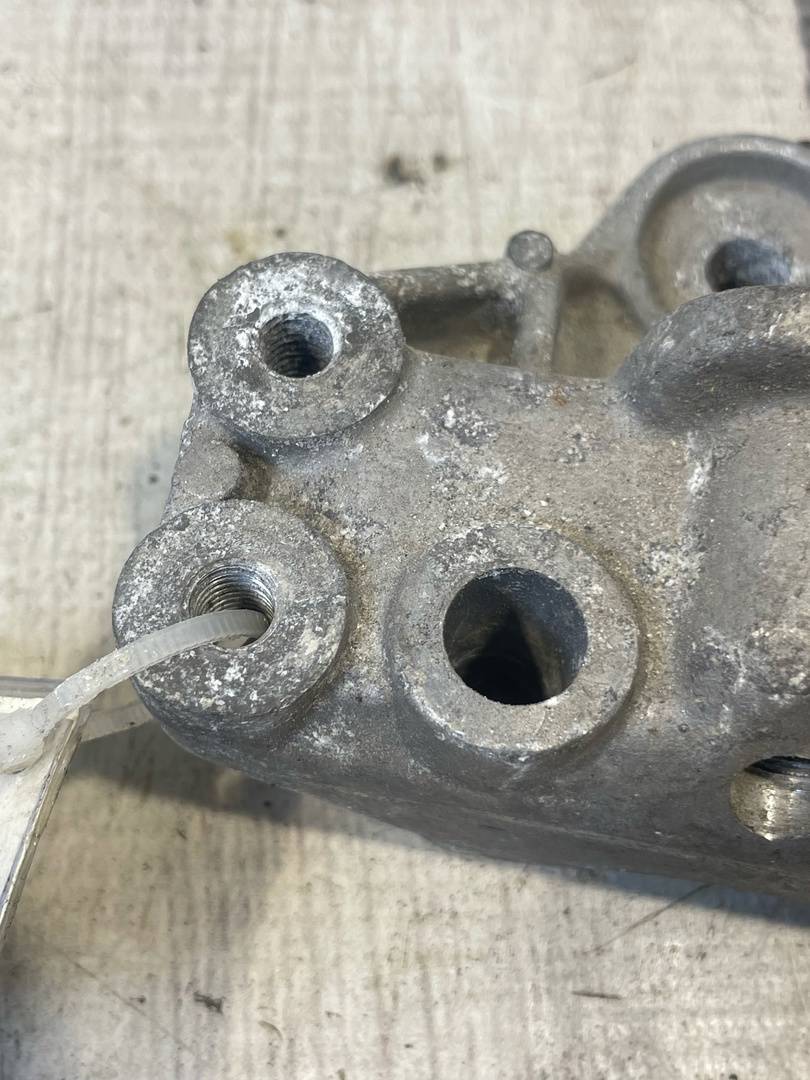 Seat Altea (2004-2015) для Кронштейн двигателя правый Seat Altea (2004-2015) для Кронштейн двигателя правый