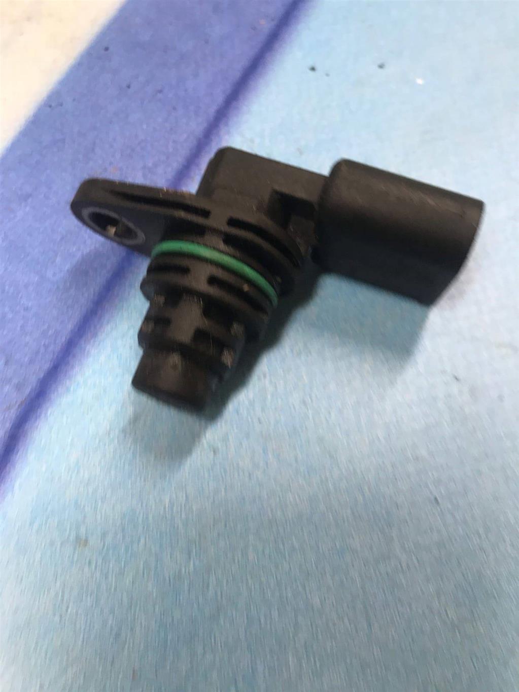 Skoda Yeti (2014-) для Датчик положения распредвала Skoda Yeti (2014-) для Датчик положения распредвала