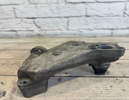 Кронштейн двигателя для Skoda Octavia / A5 1Z / (2004-2013)  запчасти бу