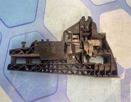 Кронштейн ручки двери для Audi A8 4H (2010-2017)  запчасти бу