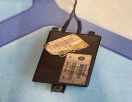 Антенный модуль антенного усилителя GPS для VW Touareg 1 (2002-2007)  запчасти бу