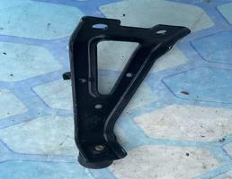 Кронштейн опора двигателя для Audi A4 / B7 (2005-2007)  запчасти бу