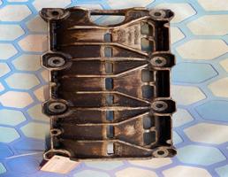 Маслоотражатель для Mazda CX9 (2007-2012)  запчасти бу