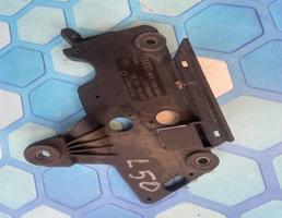 Пластина промежуточная для Audi A4 / B5 (1994-2001)  запчасти бу