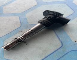 Катушка зажигания  для Audi A4 / B7 (2005-2007)  запчасти бу