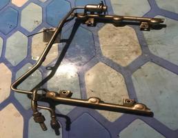 Топливная рампа для Audi A6 / C6 4F (2004-2011)  запчасти бу