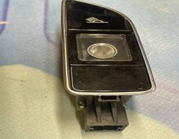 Плафон двери для Audi A8 4H (2010-2017)  запчасти бу