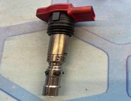 Катушка зажигания  для Audi A6 / C5 (1997-2004)  запчасти бу