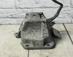 Кронштейн двигателя для Audi A6 / C5 (1997-2004)  запчасти бу