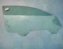 Стекло двери переднее правое для Skoda Superb 1 (2002-2008)  запчасти бу