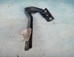 Петля капота левая для Audi A4 / B5 (1994-2001)  запчасти бу