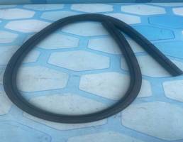 Уплотнитель двери для Audi A7 (2011-)  запчасти бу