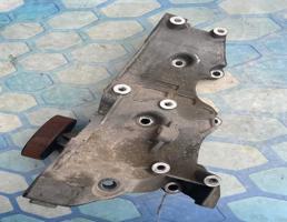 Кронштейн генератора для Audi A4 / B7 (2005-2007)  запчасти бу