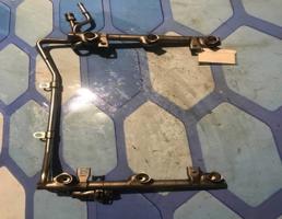 Топливная рампа для Audi A6 / C6 4F (2004-2011)  запчасти бу