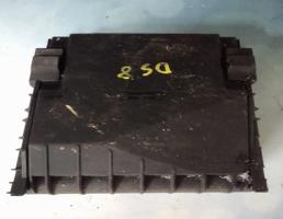Крышка блока предохранителей для VW Passat B6 (2005-2010)  запчасти бу