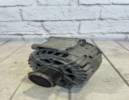 Генератор для Audi A5 / S5 / 8T / Coupe / Sportback (2008-2016)  запчасти бу