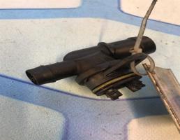 Клапан вентиляции картерных газов для Skoda Yeti (2014-)  запчасти бу