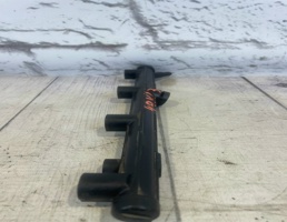 Топливная рампа для Audi A5 / S5 / 8T / Coupe / Sportback (2008-2016)  запчасти бу