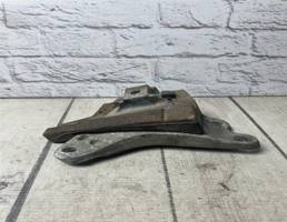 Кронштейн кпп для Volvo S40 IV (2004-2012)  запчасти бу