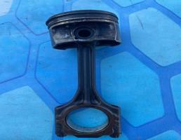 Поршень в сборе с шатуном для Audi A3 / 8P1 (2003-2013)  запчасти бу