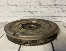 Маховик для Audi A5 / S5 / 8T / Coupe / Sportback (2008-2016)  запчасти бу