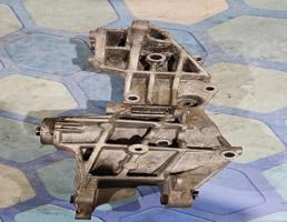 Кронштейн генератора для VW Passat B5 (1996-2000)  запчасти бу