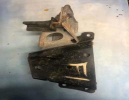 Кронштейн спинки сидения для VW Touareg 1 (2002-2007)  запчасти бу