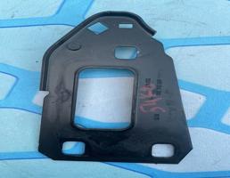 Кронштейн усилителя бампера правый для Audi A4 / B8 (2007-2015)  запчасти бу