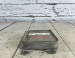 Радиатор масляный для VW Golf VII (2012-2017)  запчасти бу