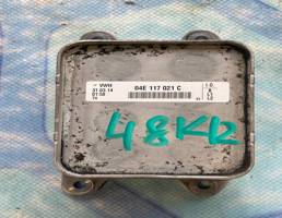 Радиатор масляный для VW Golf VII (2012-2017)  запчасти бу