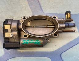 Дроссельная заслонка для Audi A6 / C5 (1997-2004)  запчасти бу