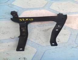 Кронштейн для Skoda Octavia / A5 1Z / (2004-2013)  запчасти бу