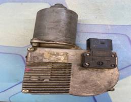 Моторчик стеклоочистителя передний для Audi Q7 / 4L (2005-2015)  запчасти бу