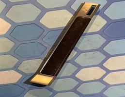 Накладка декоративная на торпедо для VW Touareg 1 (2002-2007)  запчасти бу