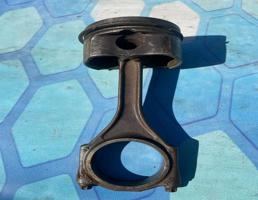 Поршень в сборе с шатуном для Audi A4 / B6 (2000-2004)  запчасти бу