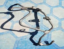 Трубка топливная для Audi A4 / B7 (2005-2007)  запчасти бу